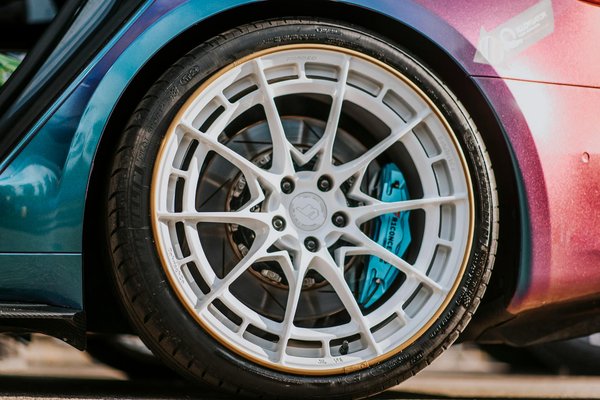 Guide complet sur les styles et coûts de déco mt 125